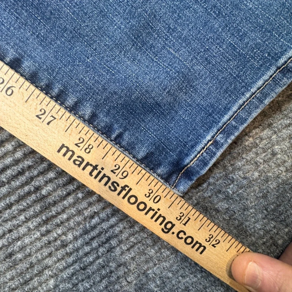Signature by Levi Strauss Gold Totally‎ Shaping Skinny Jeans Blue Size 36x30